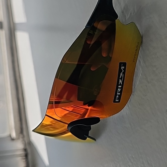 Oakley Men's Sunglasses - Picture 6 of 10
